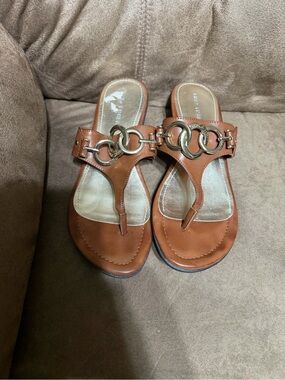 Marc Fisher Brown Leather Chain-Accent Women's Thong Sandals